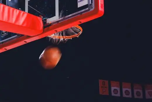 シュートが決まった瞬間